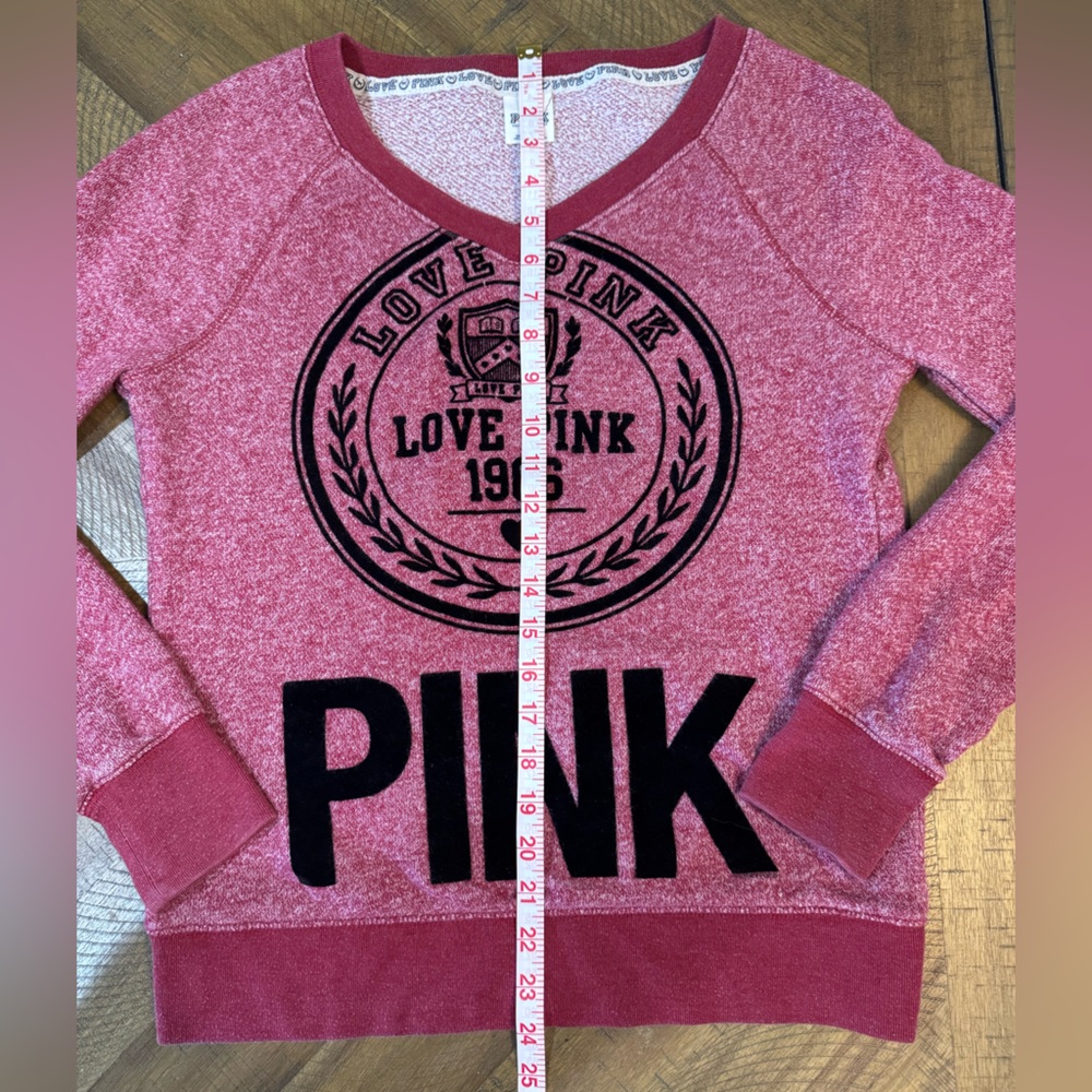 VS PINK Y2K Old School Pull Over - Picture 4 of 8